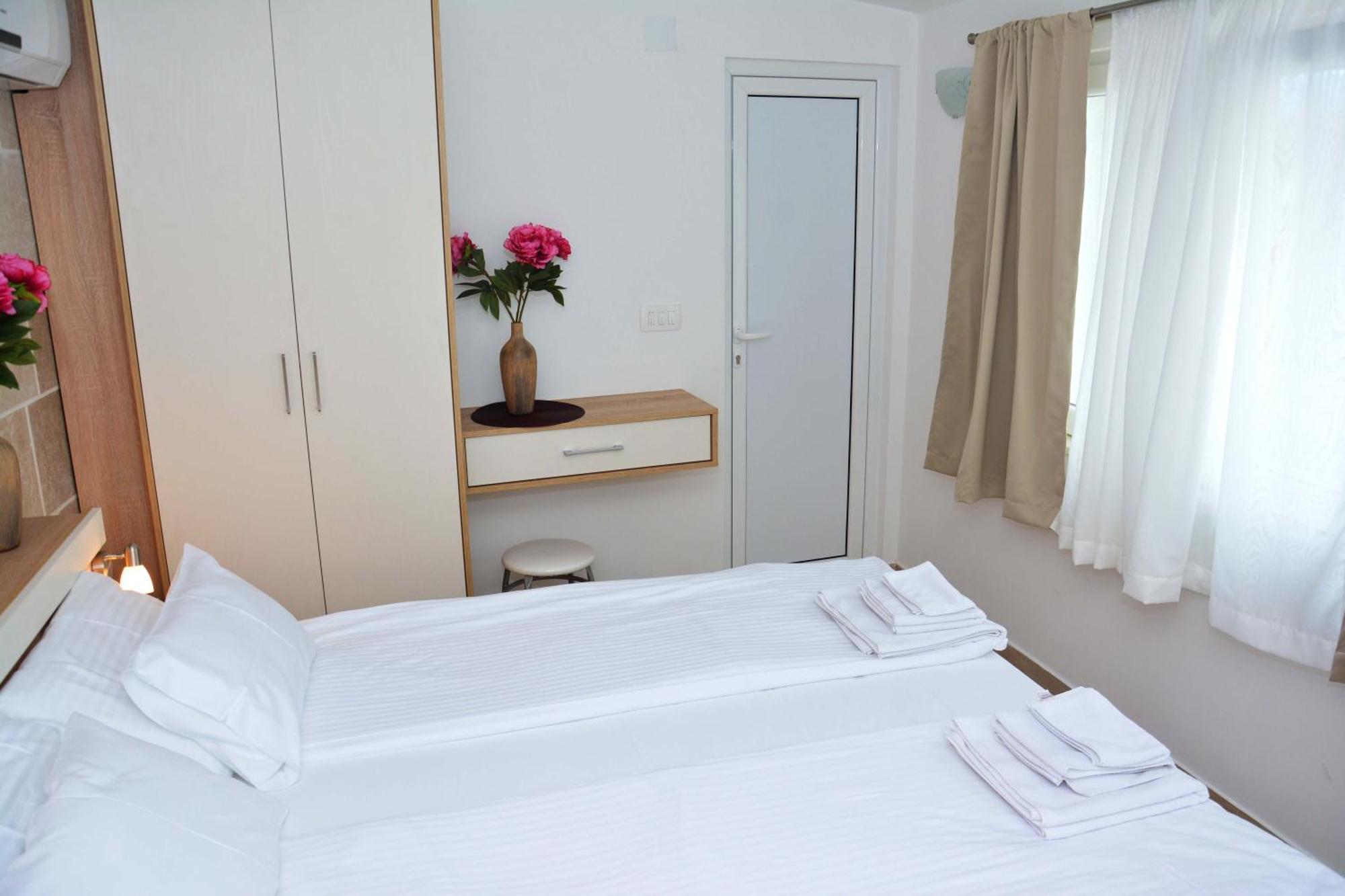 Apartments Harmonia Tivat Room photo