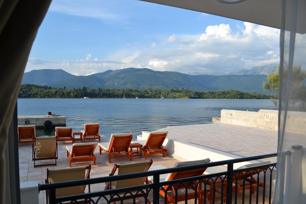 Apartments Harmonia Tivat Exterior photo